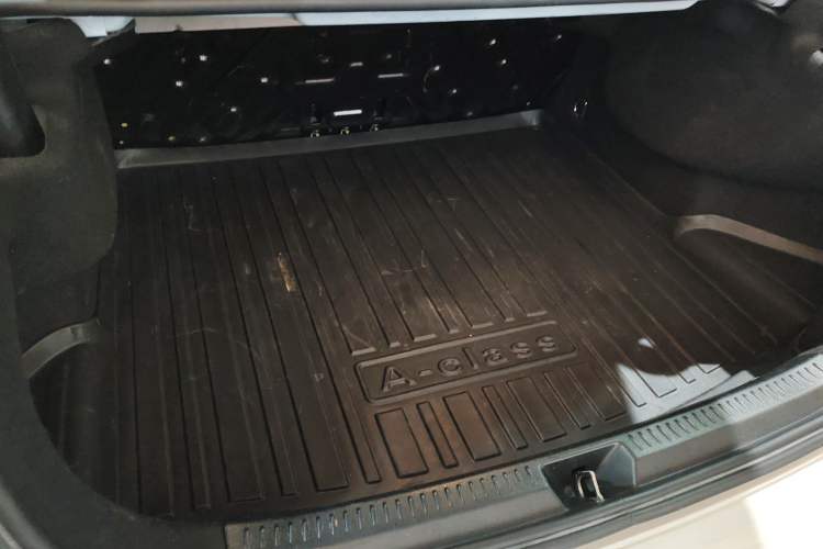 Used Mercedes-Benz A-Class 2021 A 200 L Sport Sedan Fashion Model
