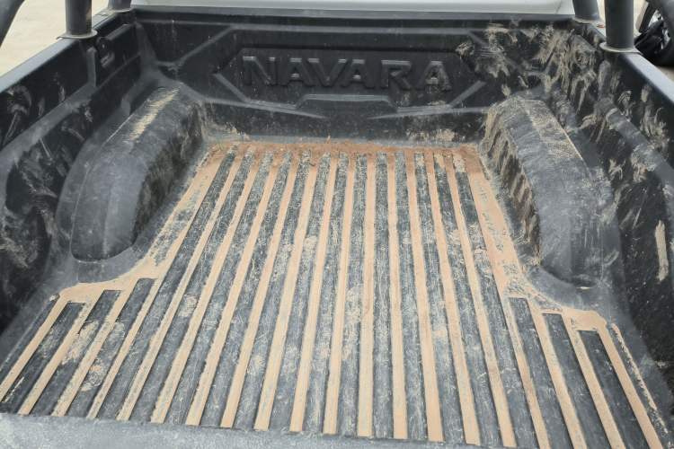 Used Nissan Navara 2017 2.5L Manual Two-Wheel Drive Standard Edition QR25
