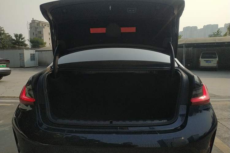 Used BMW 3 Series 2024 325Li M Sport Night Edition Package Trunk