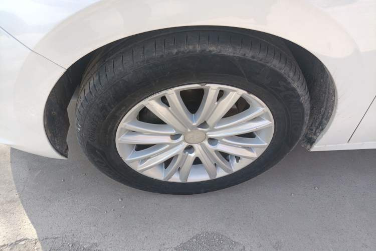 Used Peugeot 301 2016 1.6L Manual Happiness Edition