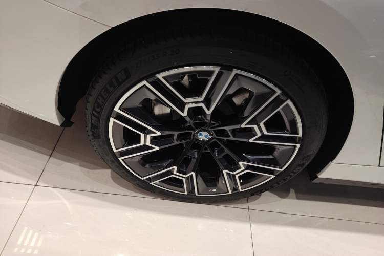 Used BMW 5 Series 2024 530Li Luxury Edition M Sport Package
