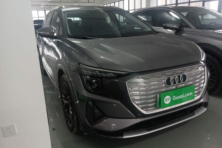 Used Audi Q5 e-tron 2023 40 e-tron Starry Edition Mecha Kit