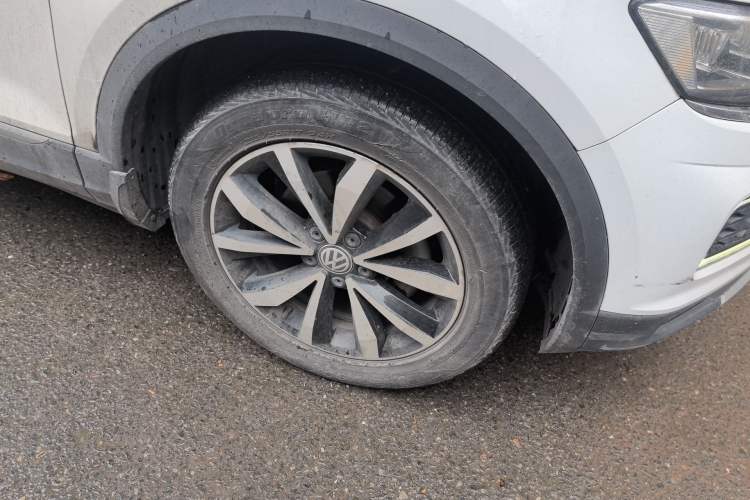 Used Volkswagen T-ROC 2018 280TSI DSG Two-Wheel-Drive Comfort Version China V Standard Right Front Wheel Hub