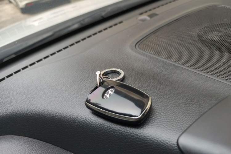 Used Hyundai Santa Fe 2015 2.0T Automatic All-Wheel Drive Smart Version 5 Seats
