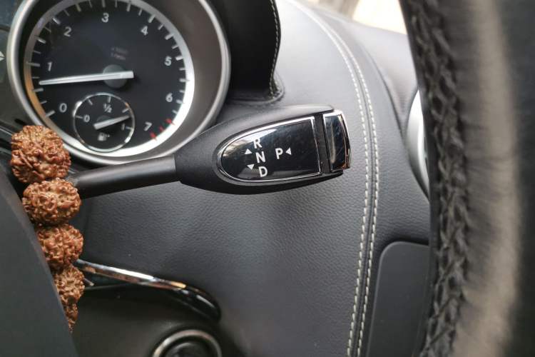 Used Mercedes-Benz M-Class 2010 ML 350 4MATIC Luxury Model
