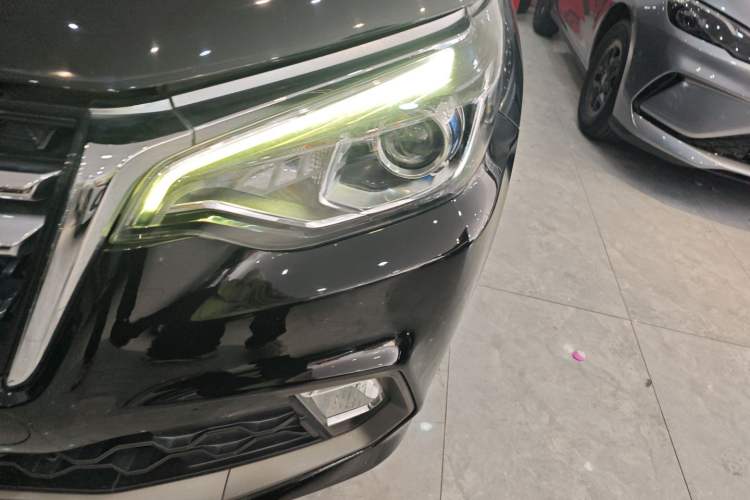 Used Venucia T70 2018 2.0L CVT Smart Enjoyment Version