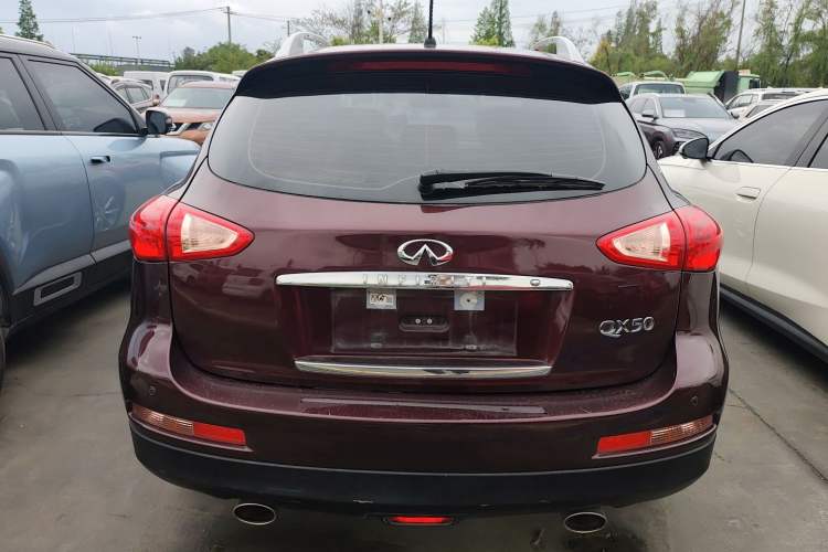 Used Infiniti QX50 2013 2.5L 4x4 Elegant Edition Rear
