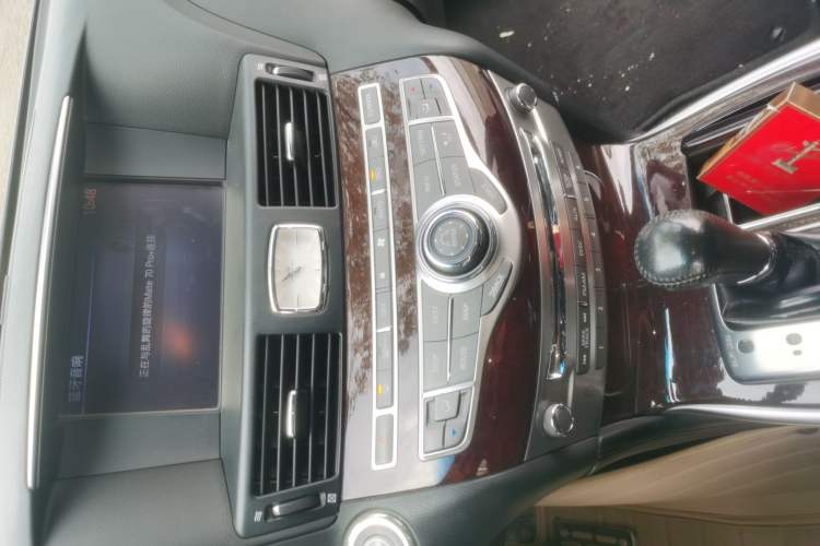 Used Infiniti Q70 2015 Q70L 2.5L Enjoyment Edition
