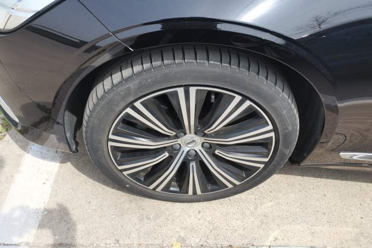 Used Volvo S90 2025 B5 Zhiya Luxury Edition Exterior 2