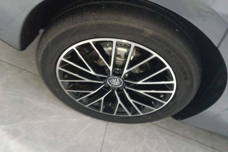 Used BYD Qin L 2024 DM-i 120KM Excellence Model