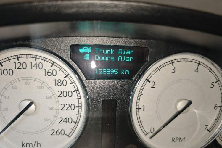 Used Chrysler 300C 2006 2.7L Luxury Edition Odometer Close Up
