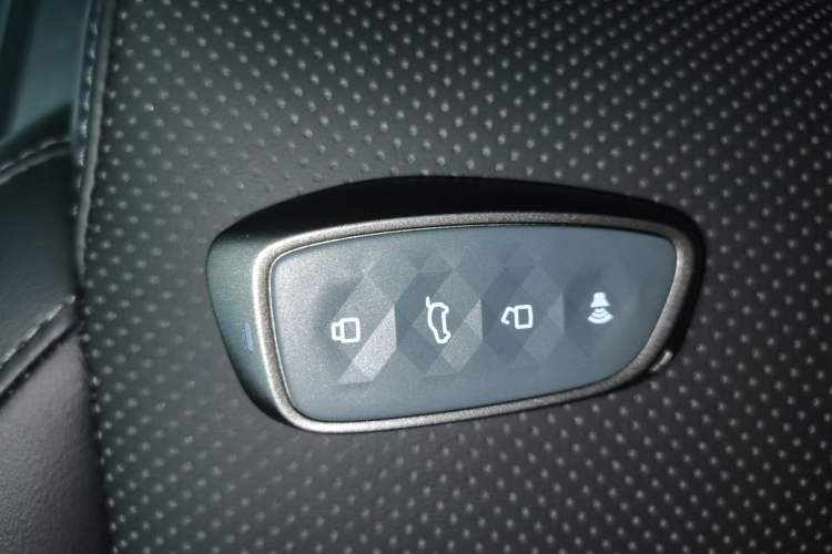 Used Haval H9 2024 2.0T Gasoline Four-Wheel Drive Explore Edition