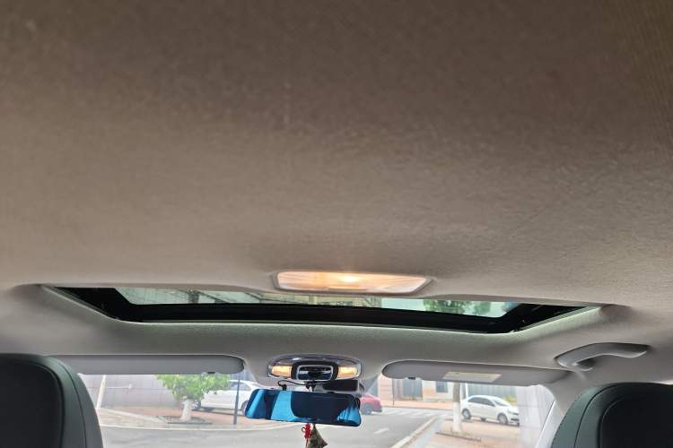 Used Hyundai Elantra 2021 1.5L CVT LUX Prestige Edition Headliner