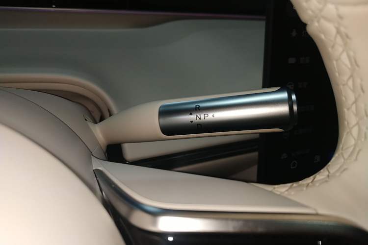 Used Hima Luxeed R7 2025 Range-Extended Version 251 km Max