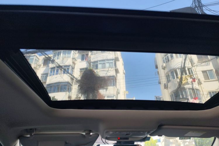 Used Renault Kadjar 2017 2.0L Two-Wheel Drive Comfort Edition Headliner