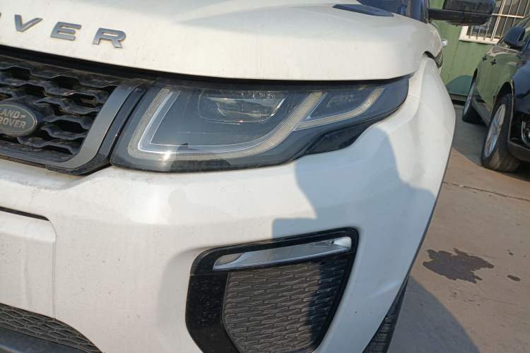 Used Land Rover Range Rover Evoque 2018 240 PS HSE DYNAMIC All-Wheel Drive Edition