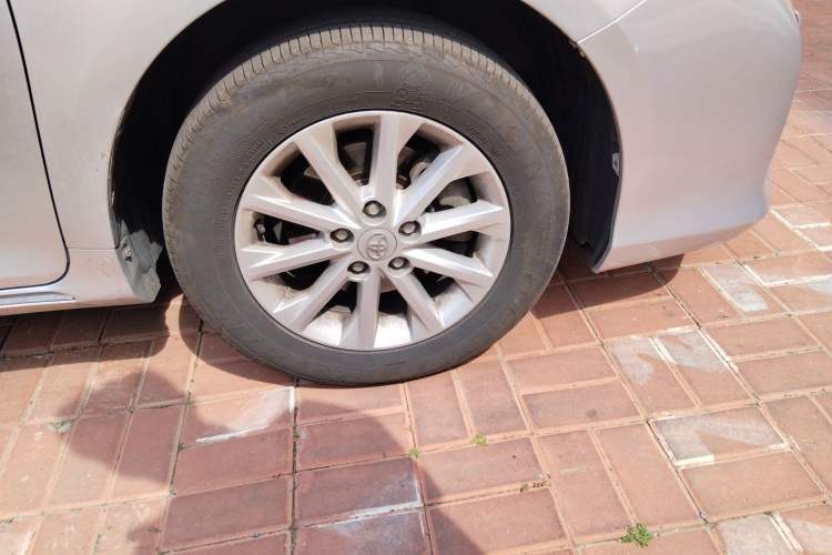 Used Toyota Camry 2012 2.0G Luxury Navigation Edition Right Front Wheel Hub