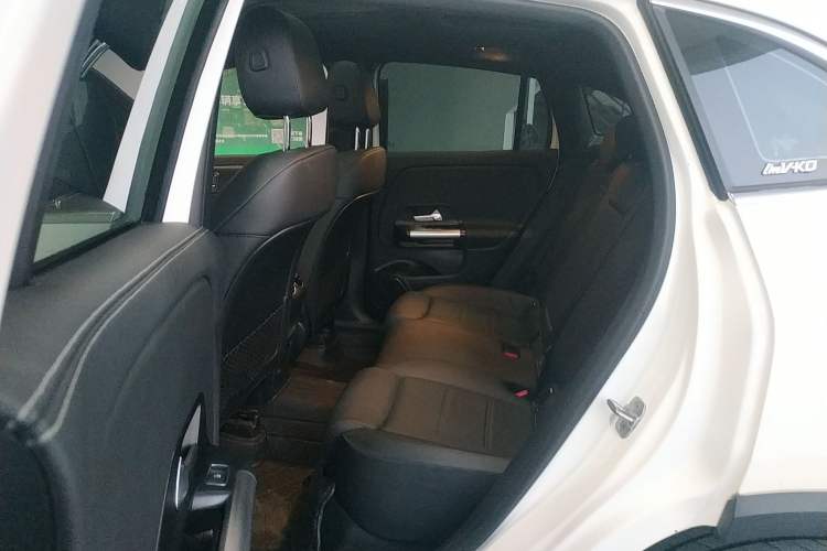 Used Mercedes-Benz GLA 2024 GLA 220 Left Rear Seat
