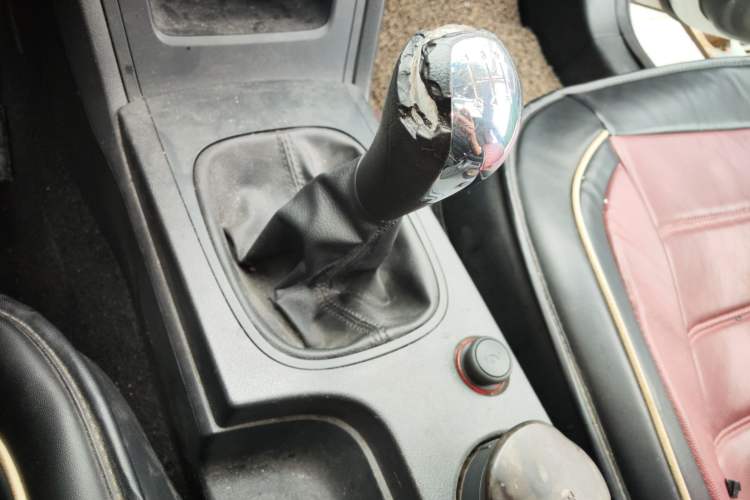 Used Roewe 350 2015 1.5L Manual Luxury Sunroof Edition