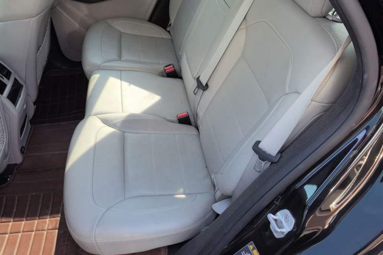 Used Mercedes-Benz M-Class 2015 ML 350 CDI 4MATIC