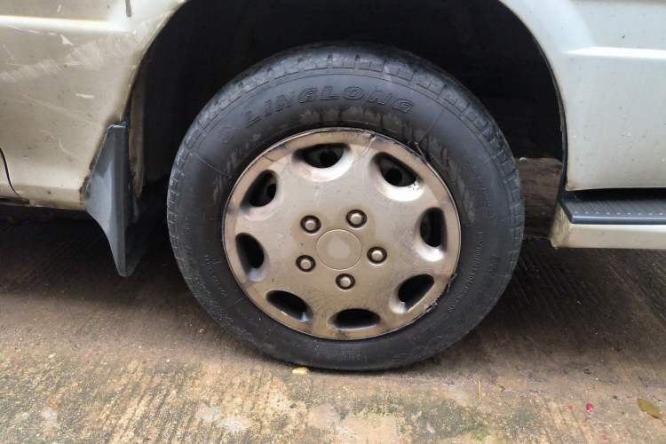 Used King Long Golden Way 2016 2.0L Value-Plus Edition 4G20
