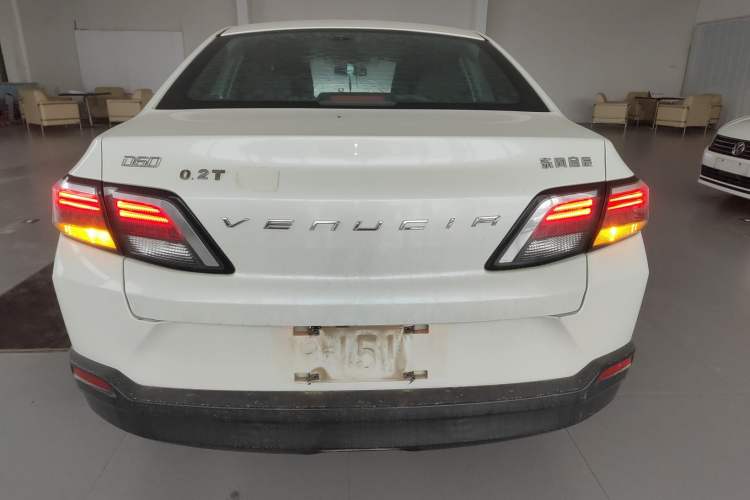 Used Venucia D60 2019 100 000 Glory 1.6L Entry Manual ChenShang Edition China VI
