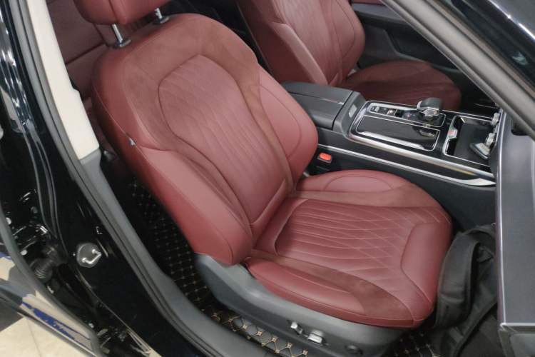 Used Hongqi HS5 2023 2.0T Qixiang Pro Edition