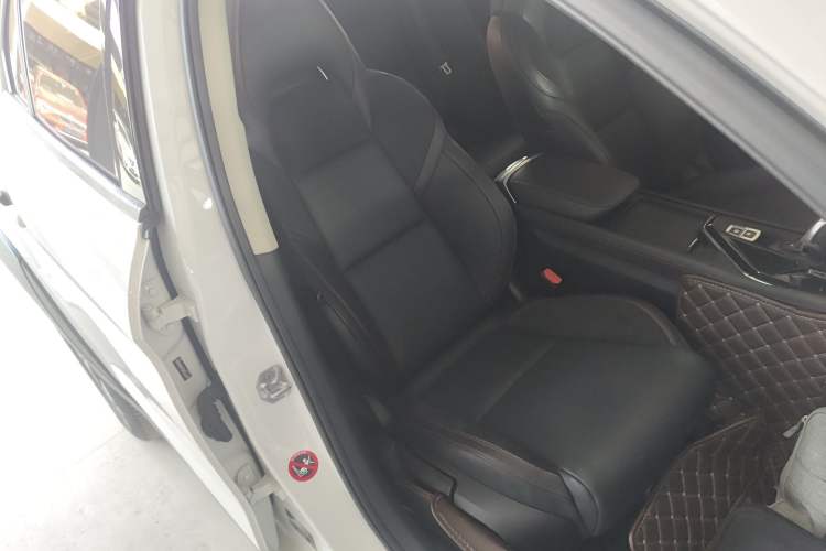 Used Lynk & Co 02 2018 1.5T DCT Two-Wheel Drive Sporty Version China V Standard
