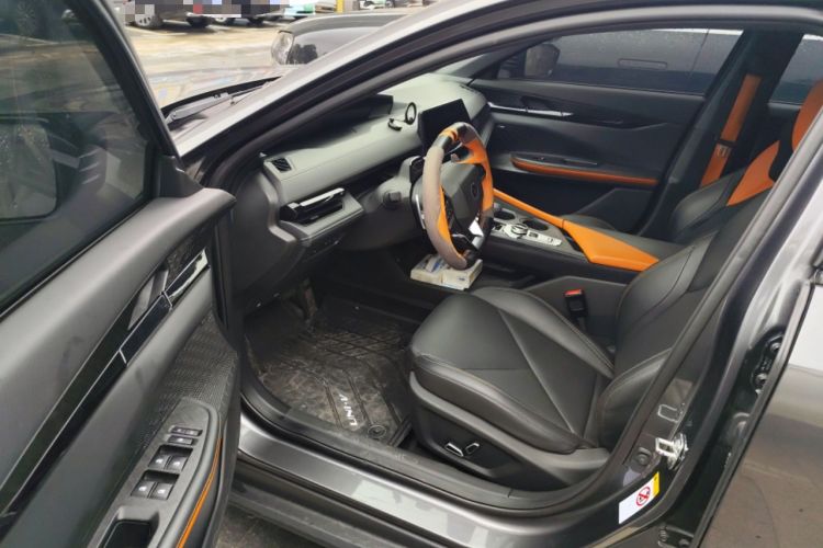 Used CHANGAN UNI-V 2022 1.5T Smart Navigation Version
