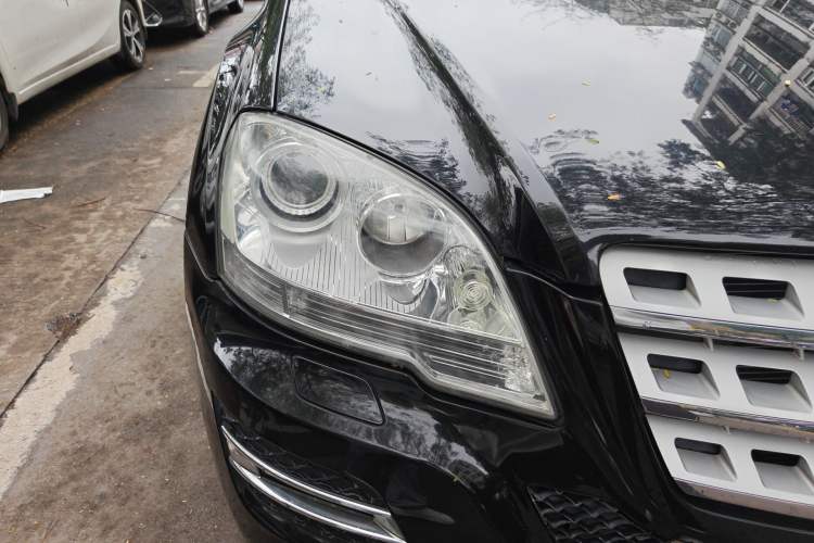 Used Mercedes-Benz M-Class 2010 ML 300 4MATIC