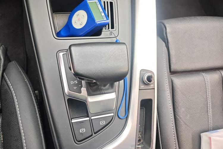 Used Audi A4L 2020 40 TFSI Fashion Dynamic Model
