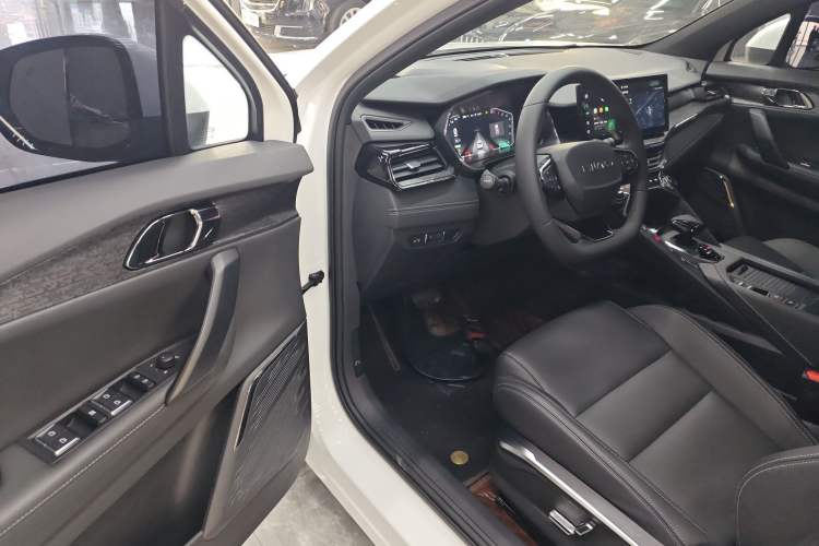 Used Lynk & Co 06 2023 Remix 1.5T JinPro
