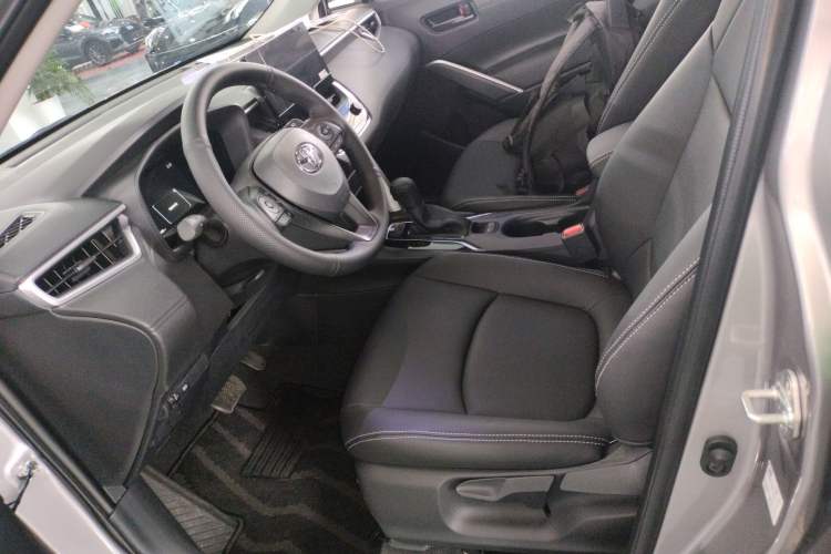 Used Toyota Corolla Cross 2024 2.0L Elite Edition Left Front Seat