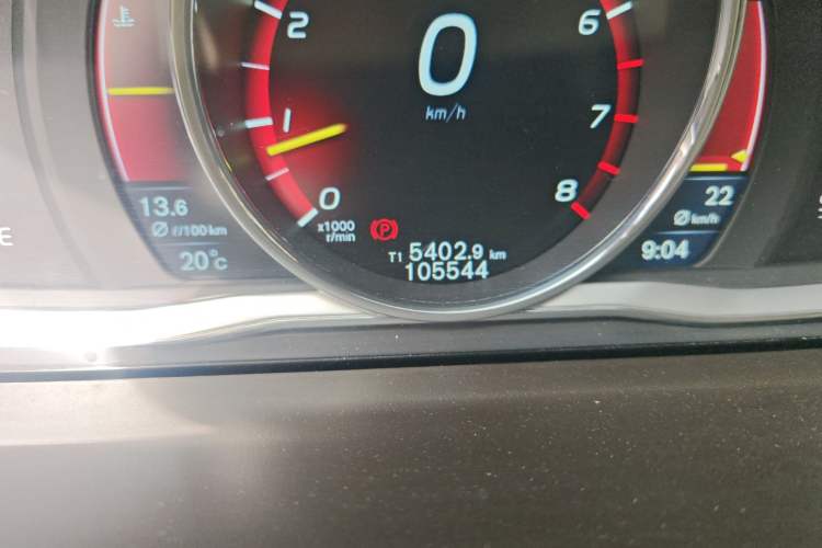 Used Volvo S60 2015 S60L T5 Intelligent Drive Edition Odometer Close Up