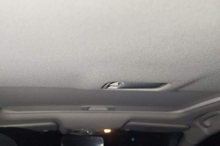 Used Nissan Sylphy 2021 Classic 1.6XL CVT Luxury Edition Headliner