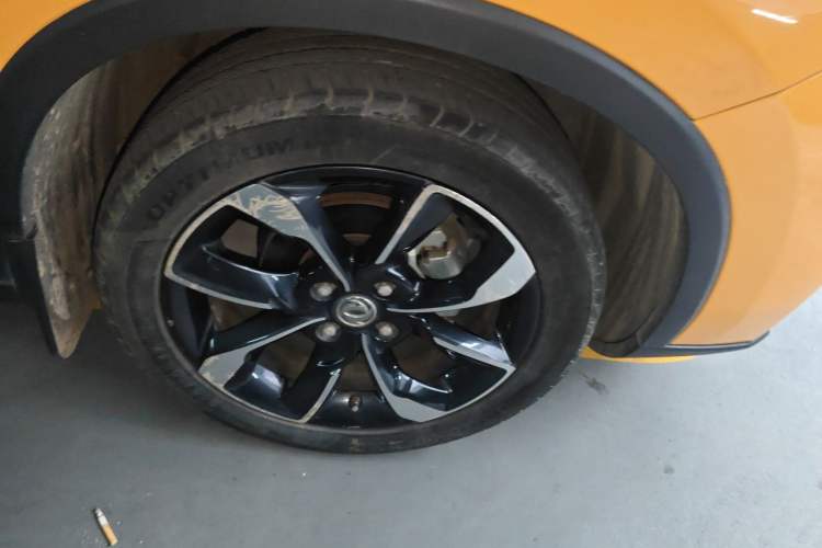 Used Dongfeng Aeolus AX4 2017 1.6L DCT Trendy Style
