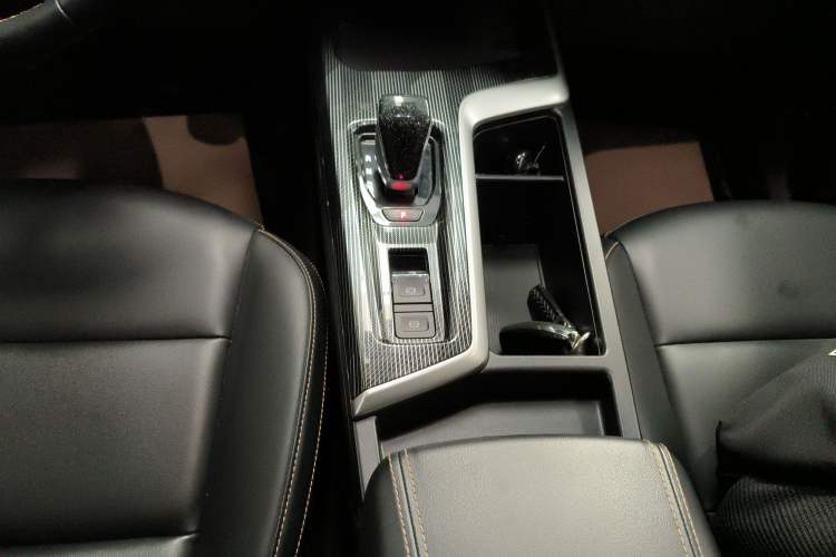 Used Haval LHERY 2022 Jingxiang Edition 1.5T Brass Rabbit
