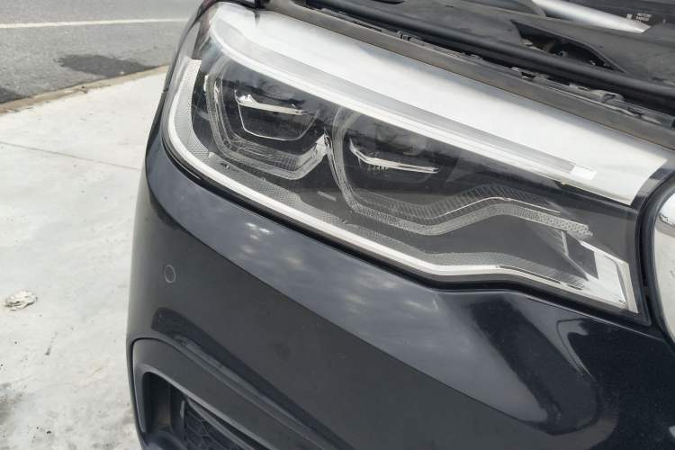 Used BMW 5 Series 2018 Restyled 530Li Leading Edition M Sport Package
