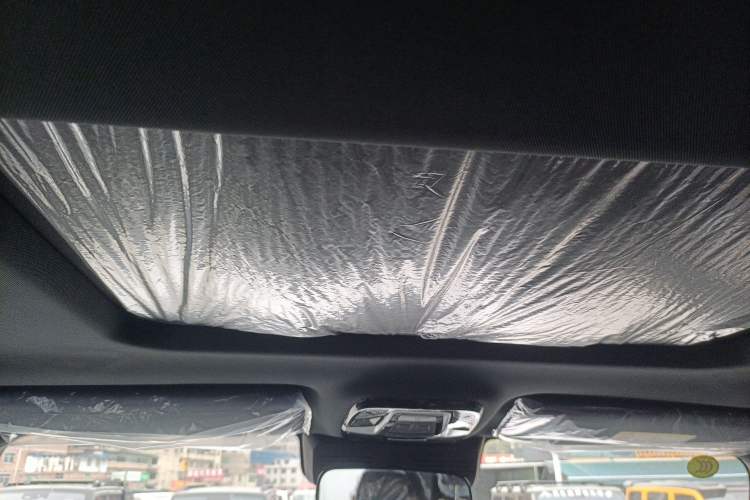 Used 212 T01 2024 2.0T Explorer
