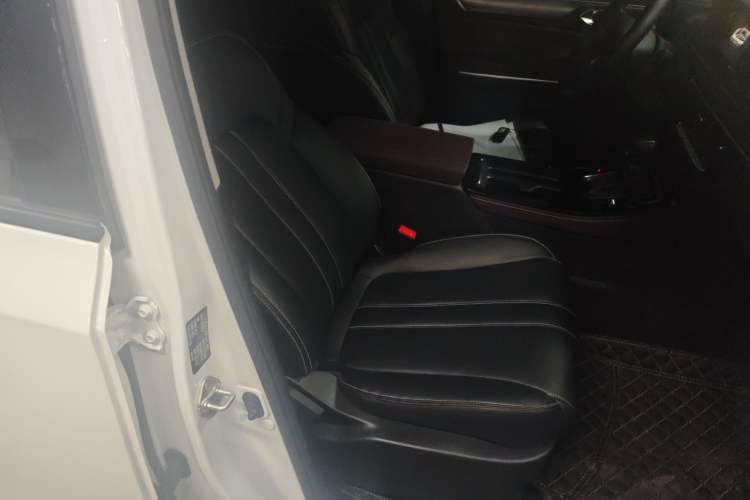 Used GAC Trumpchi M6 2023 PRO 270T DCT Luxury Edition
