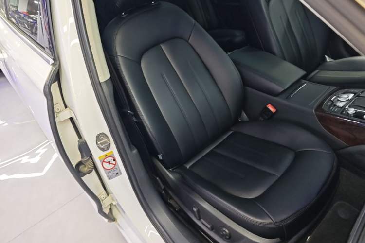 Used Audi A6L 2015 TFSI Millionth Anniversary Intelligent Model Right Front Seat