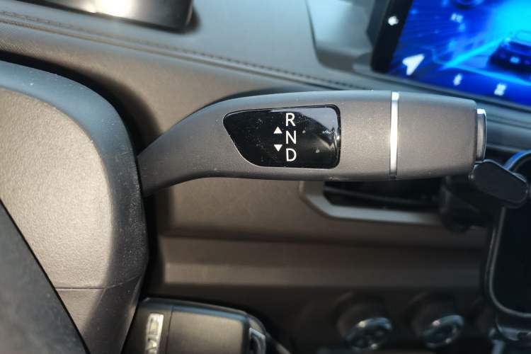 Used JMC E Fushun 2025 Model, Open Window Version, 41.86 kWh, Short Axle, Low-roof