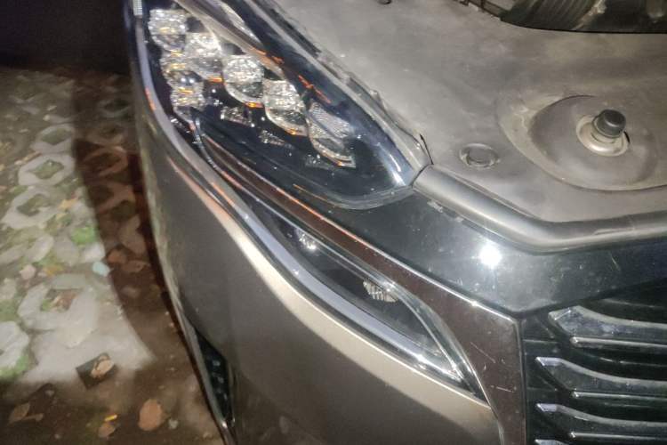 Used Buick GL8 2020 ES Land Cruiser 653T Luxury Model
