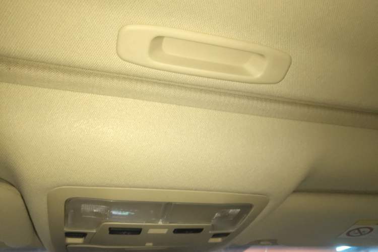 Used Toyota Camry 2015 2.0E Elite Edition Headliner