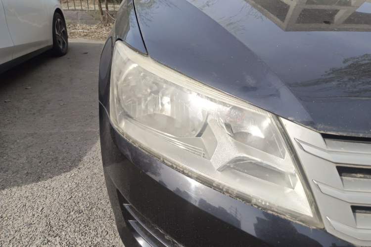 Used Volkswagen Santana 2013 1.4L Manual Fashion Edition
