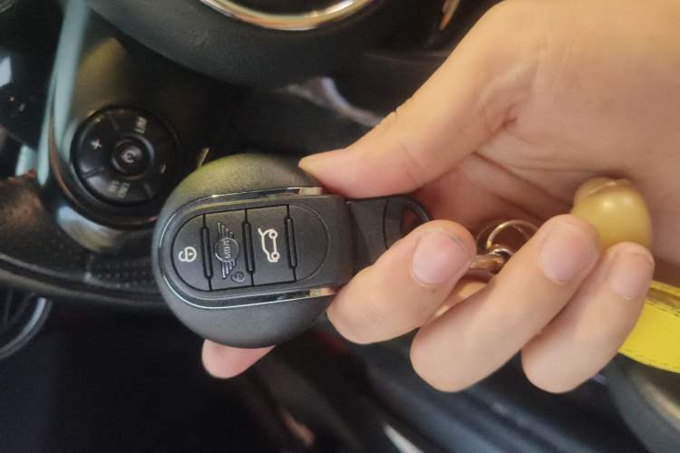 Used MINI 2018 2.0T COOPER S Classic Edition
