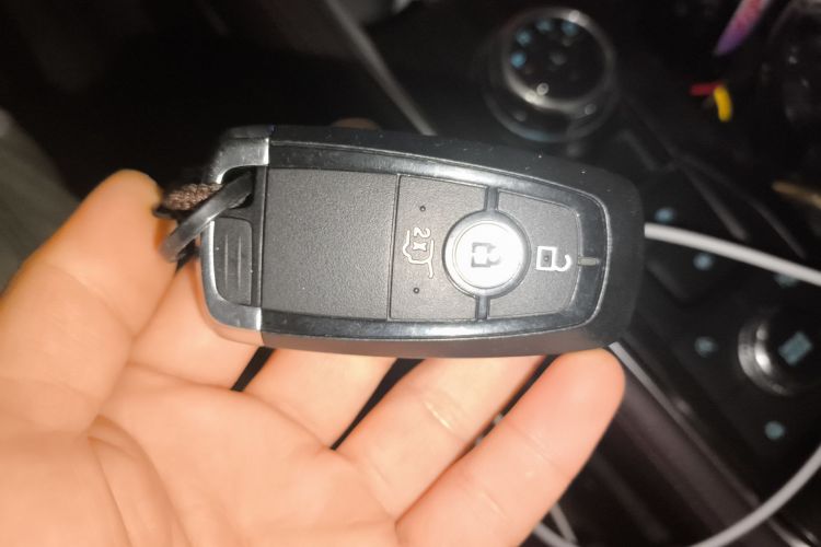 Used Ford Explorer 2023 EcoBoost 285 Four-Wheel Drive Titanium Edition 7-Seater
