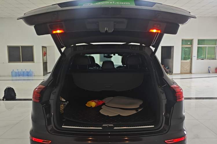 Used Porsche Cayenne 2016 Cayenne Platinum Edition 3.0T
