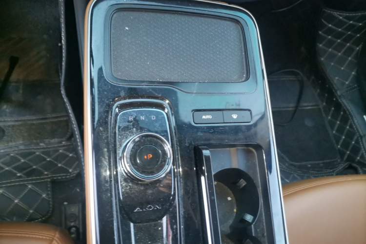 Used AION S 2023 Meizu 580 Lithium Iron Phosphate Gear Lever