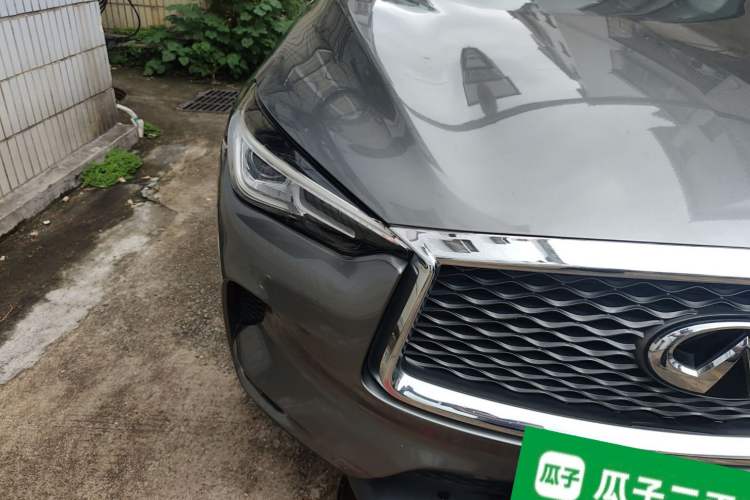 Used Infiniti QX50 2018 2.0T Two-Wheel Drive Fashion Edition Right Front Headlight